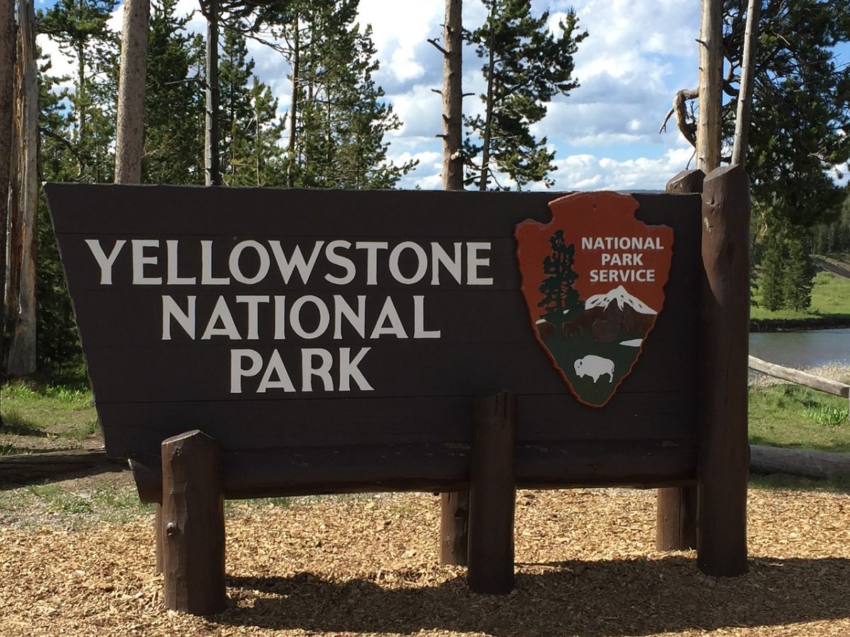 Yellowstone National Park Hiking Trails Trail Hiking Series